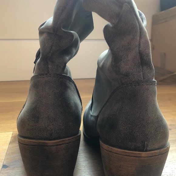 Roxy slouchy ankle booties - Picture 2 of 4